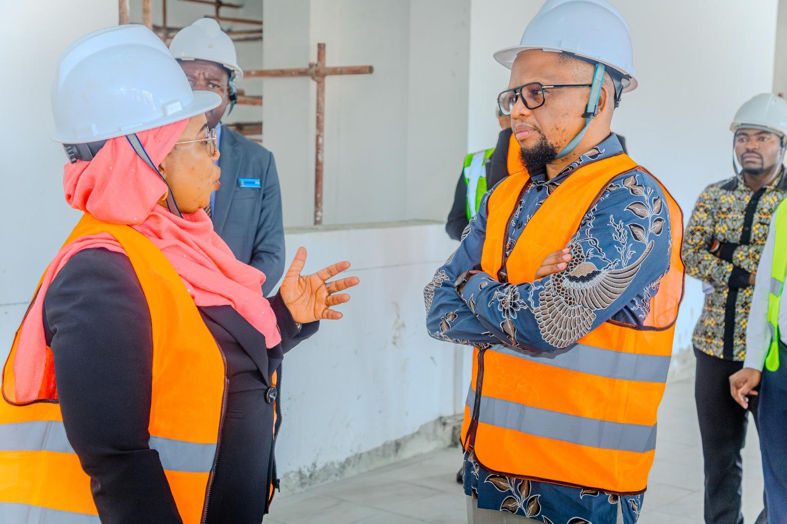 Mwinjuma Inspects Construction of TSN Printing Plant