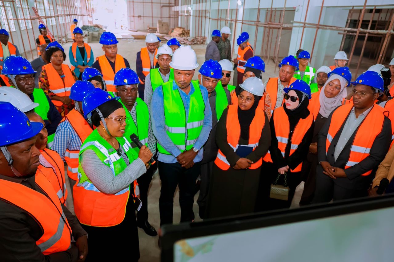 Parliamentary Committee Pleased with TSN Printing Factory Construction Progress